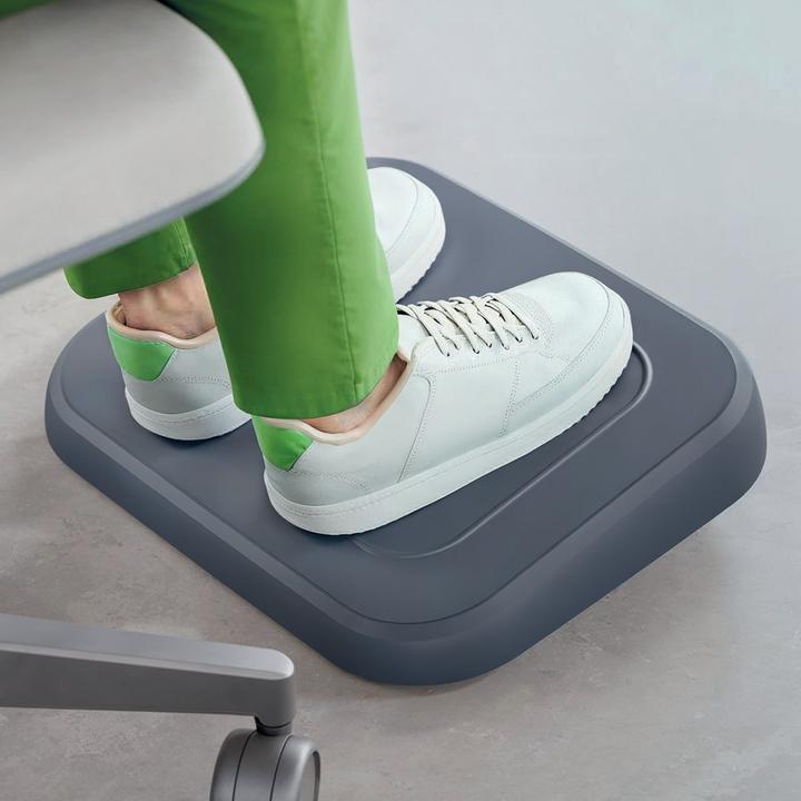 Actual product image Leitz Foot Rest Ergo adjustable (34 x 42 cm)