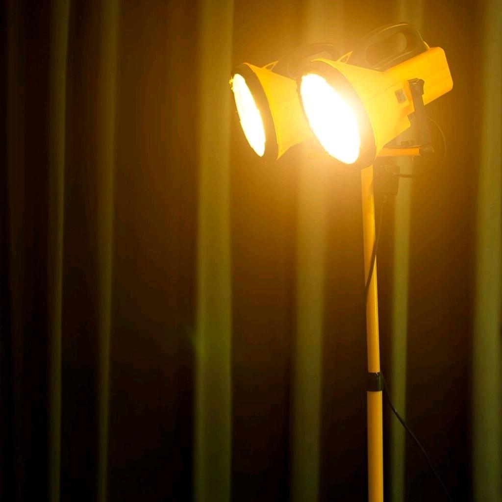 Thumbnail - V-TAC VT41150 Stativ für Fluter (Metall), Stativ, Gelb