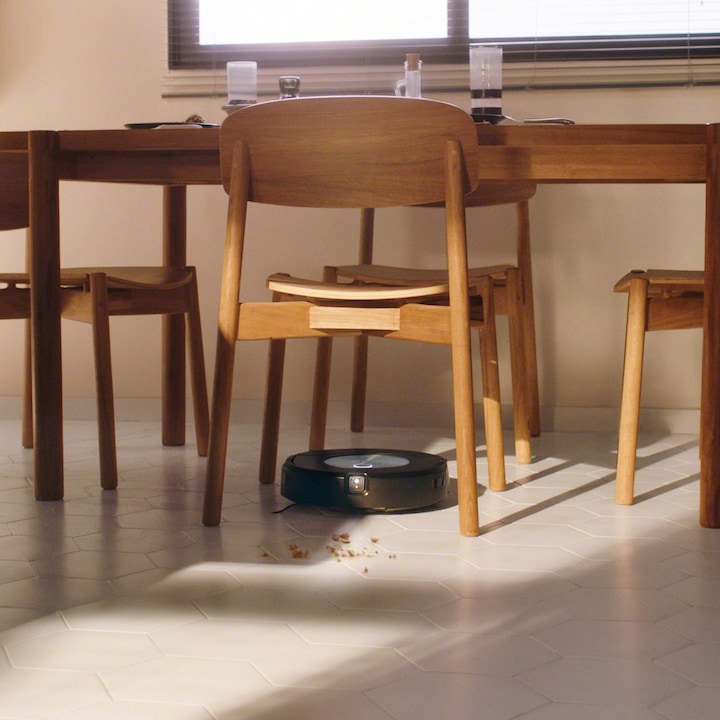 Image du produit iRobot Roomba Combo j7+ (Robot d'aspiration et de nettoyage)