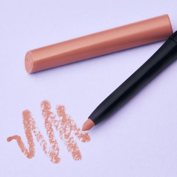 Produktbild essence 8h MATTE comfort lipliner (03 Soft Beige)