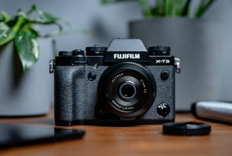 Produktbild Voigtländer Ultron X 27mm / 2.0 schwarz (Fujifilm X, APS-C / DX)