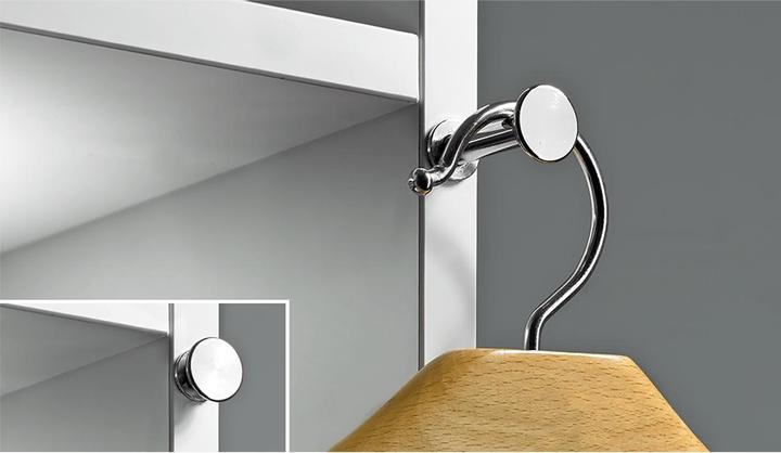 Produktbild Hettich Kleiderbügelhalter ausziehbar, Messing vernickelt (1 x)
