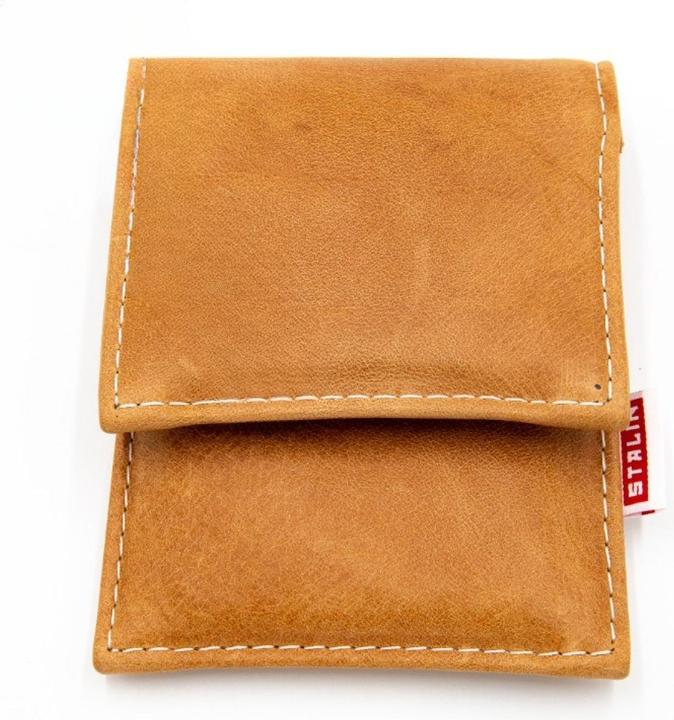 Marrone cammello con colori crema