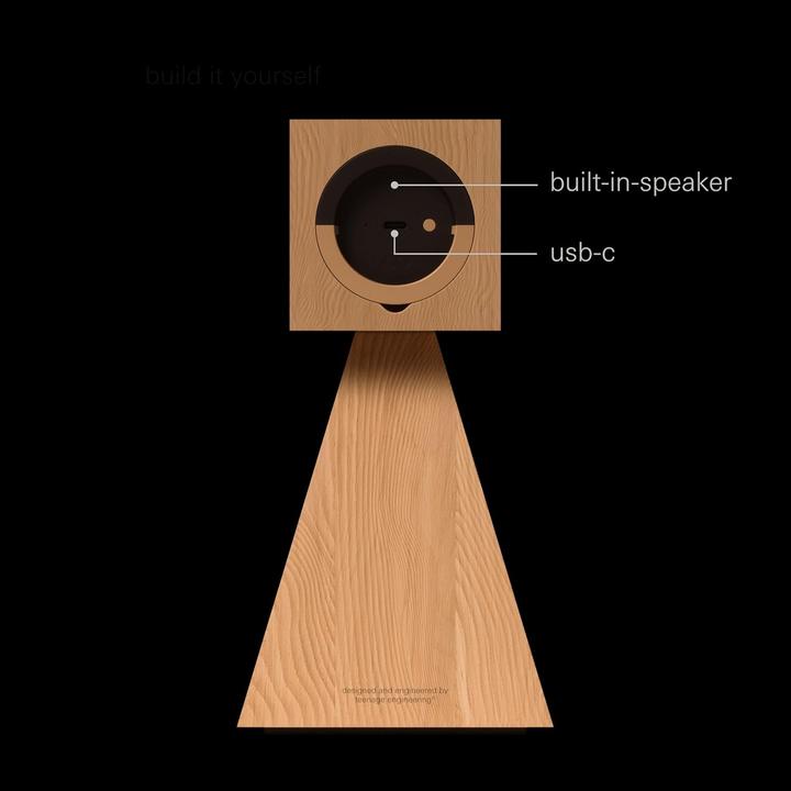 Actual product image Teenage Engineering Synthesizer Gadget CH-8 leila