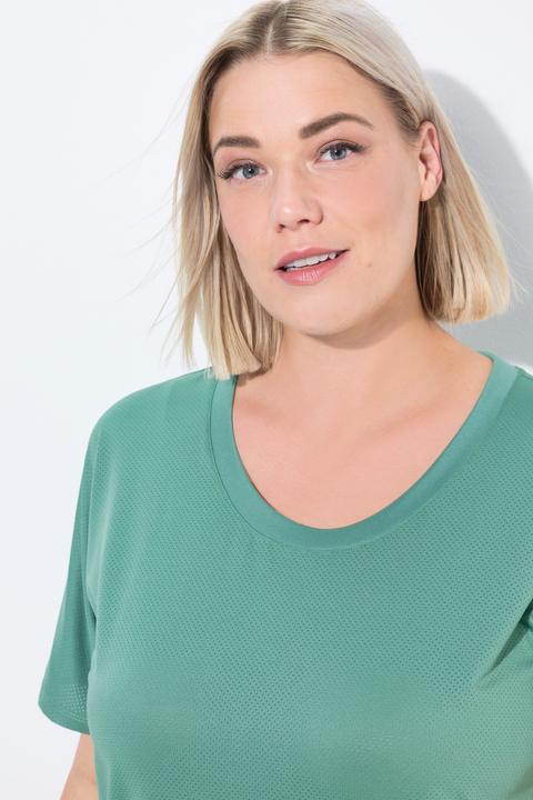 Actual product image Ulla Popken Quick Drying Pointed Hem Stretch Fit Tee (42, 44)