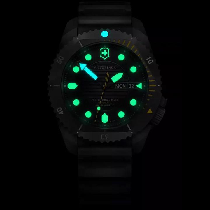 Immagine prodotto Victorinox Dive Pro Automatic (Orologio sub, 43 mm)