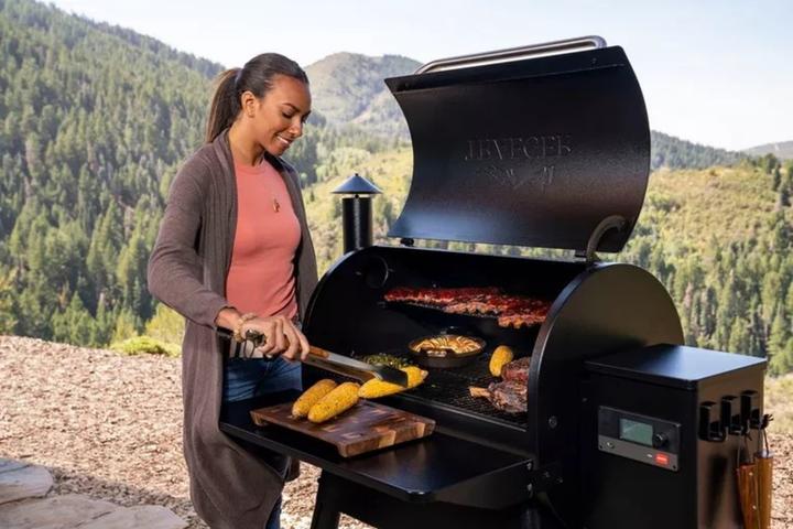 Actual product image Traeger Fronttablar