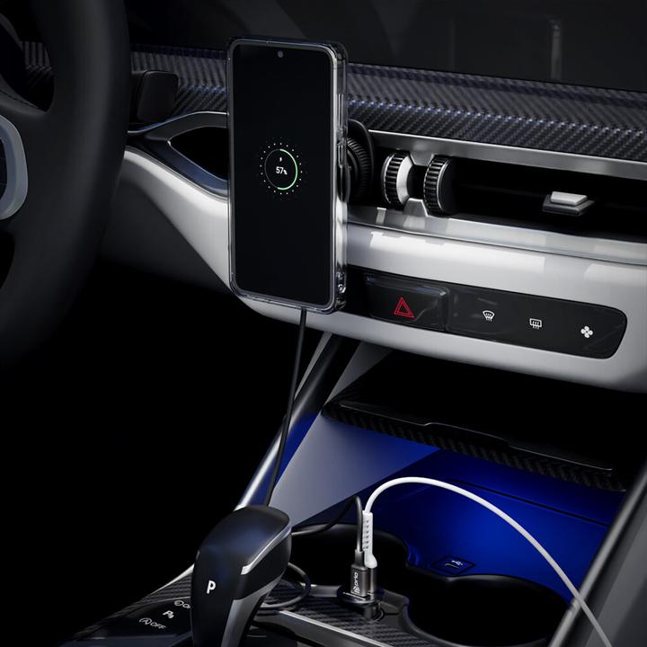 Actual product image prio Fast Charge car charger 45W PD (USB C) + 45W (USB A) black