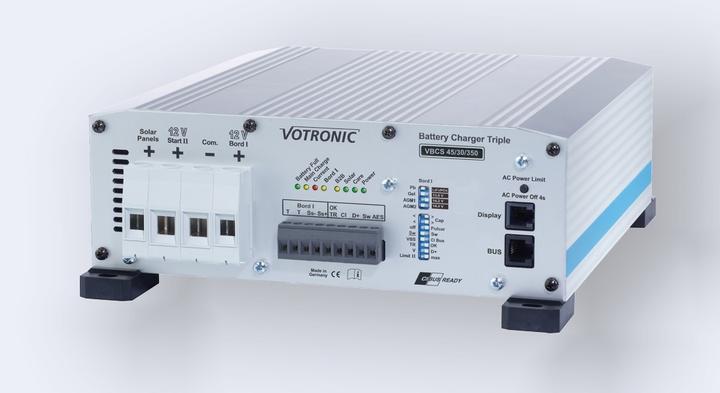 Produktbild Votronic 3244 VBCS 45/30/350 CI-Triple Kombigerät - Lade-/Regler/Wandler/Gerät (12V, 45 A)