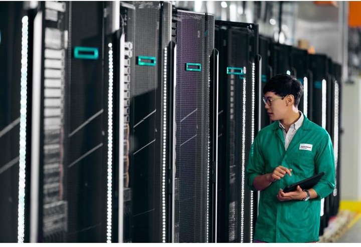 HPE E ProLiant DL3X5 Gen11, NS204i-u, NVMe, Hot Plug, Boot Device, Cable Kit