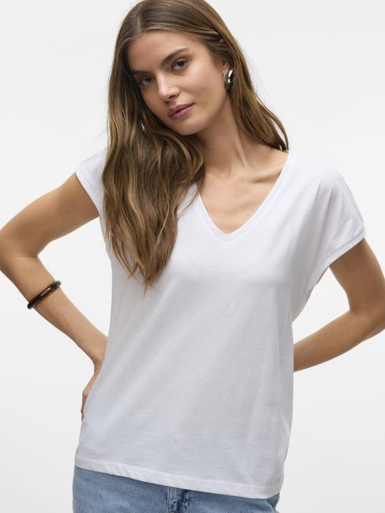 Actual product image Vero Moda Vmluna Ss V-Neck Tee Jrs Noos (M)