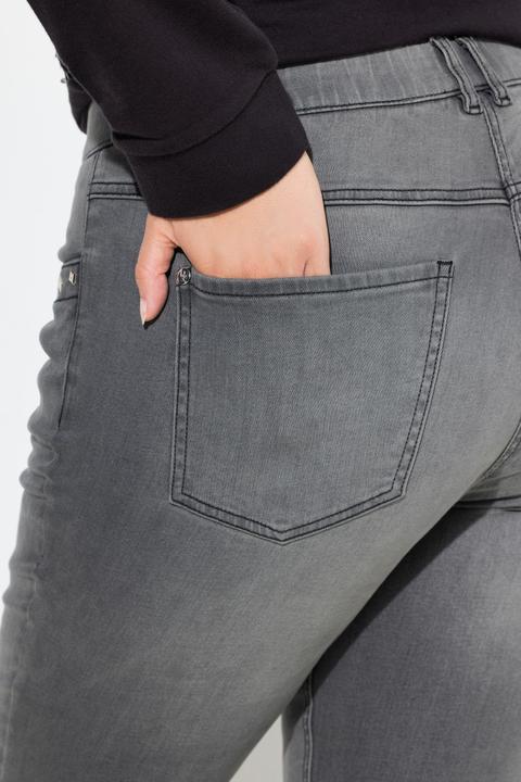 Immagine prodotto Ulla Popken Jeans modello Sarah con rivetti decorativi, taglio della gamba aderente e cintura comoda (54)