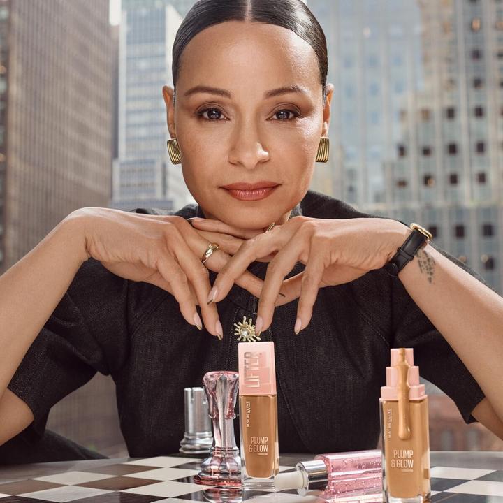 Actual product image Maybelline New York Lifter Plump & Glow Foundation All Day Wear (110)