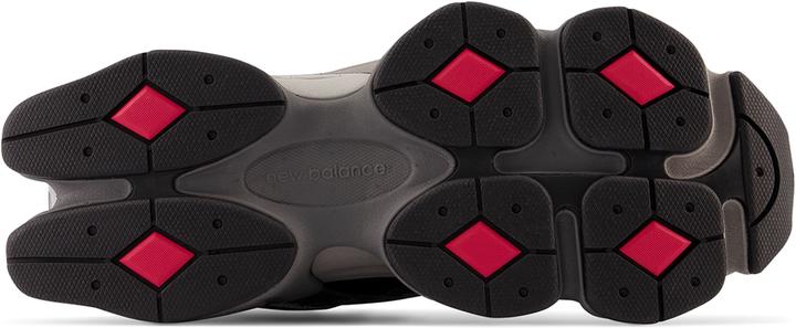 Image du produit New Balance U9060BLK (46)