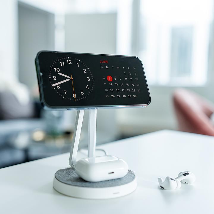 Produktbild Xlayer MagFix Pro 2 in 1 Ladestation 15W Grey/White (15 W)