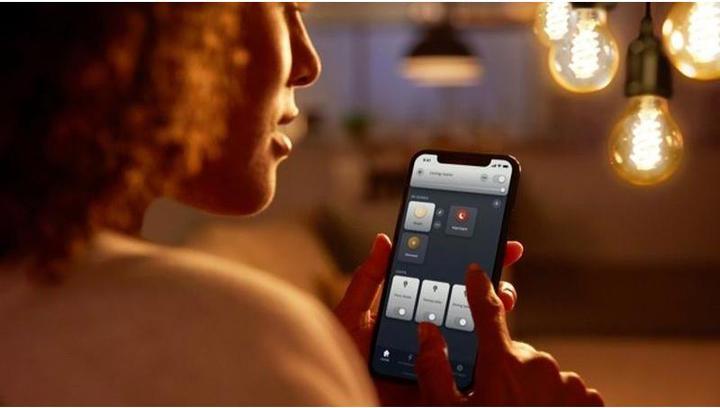 Produktbild Philips Hue (E27, 550 lm, 1x)
