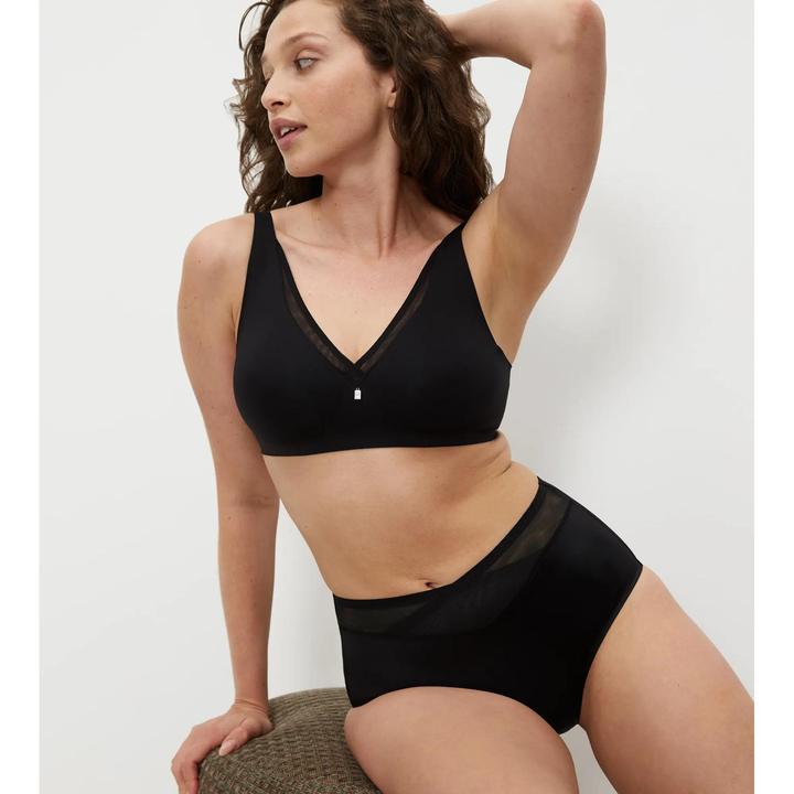 Actual product image Triumph True Shape Sensation N01 Minimizer Bra without underwire (Single pack, 90 C)