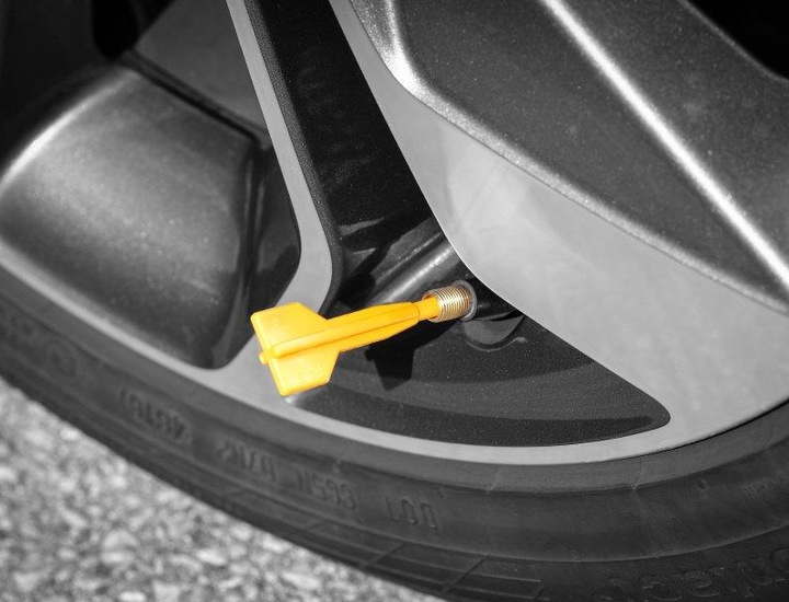 Actual product image Eufab Tyre puncture kit (18 bar, 0.45 l)