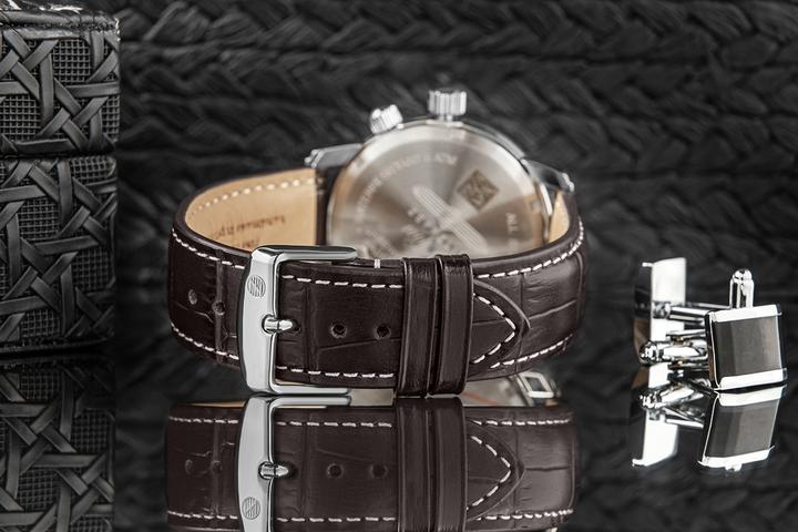 Produktbild Zeppelin 100 Jahre (Analoguhr, 42 mm)