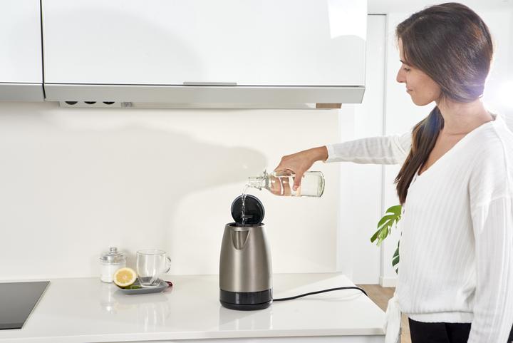 Actual product image Black & Decker BXKE2201E (1.70 l)