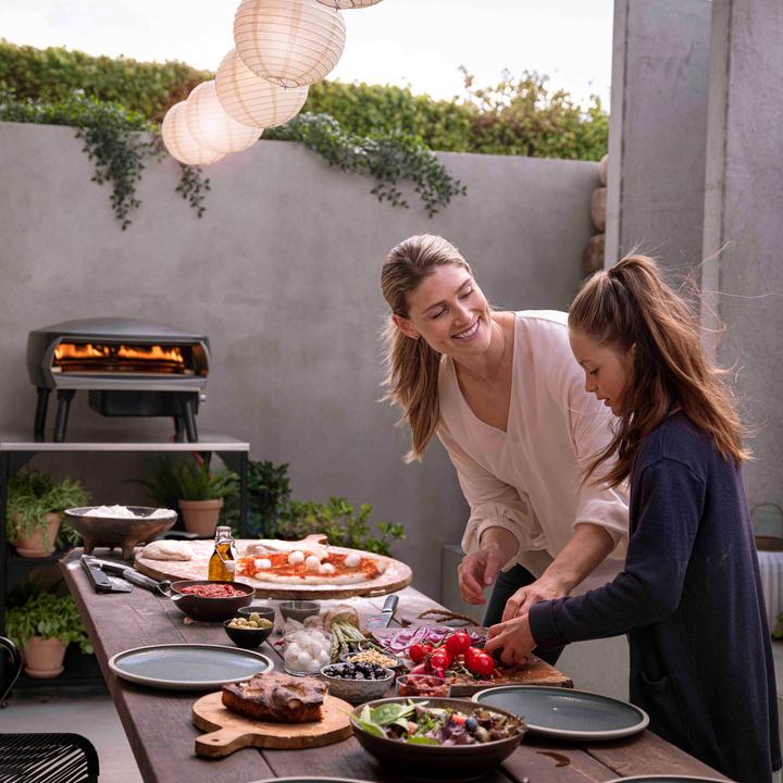 Produktbild ETNA Rotante ZWART - pizza oven met draaiende steen - gas - 500 graden in 15 minuten (Pizzaofen Gas)