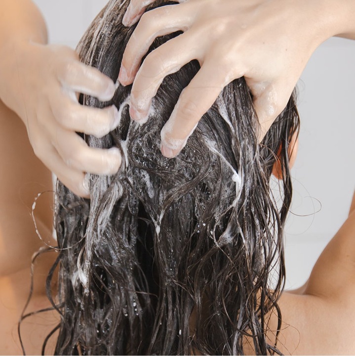 Produktbild Jean & Len Volumen Shampoo Holunder / Jasmin (300 ml, Flüssiges Shampoo)