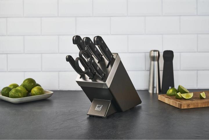 Actual product image Zwilling 1002455 Gourmet Self-sharpening Knife Block 7 pieces, grey