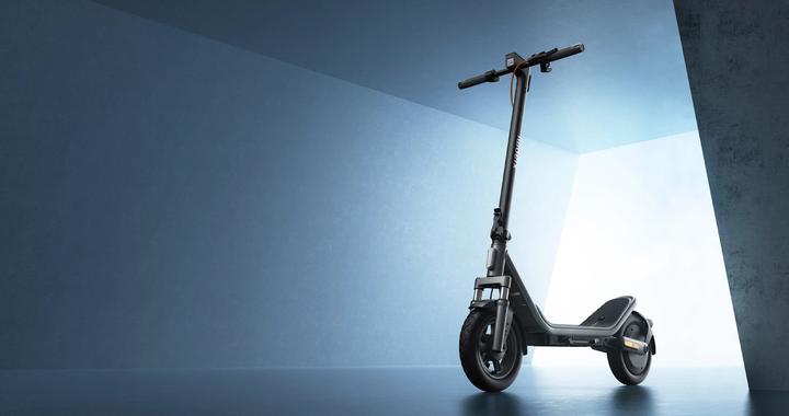 Produktbild Xiaomi Electric Scooter 6 Swiss Edition (20 km/h, 45 km, 400 W)