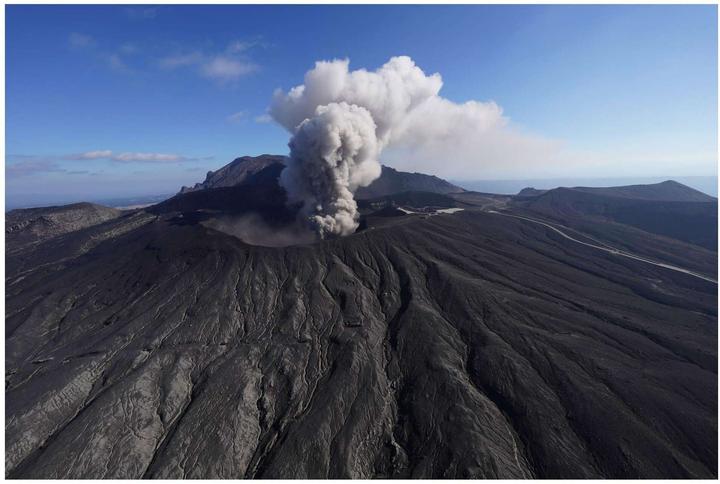 Actual product image Sony FE 12-24mm f/2.8 GM (Sony E, full size)