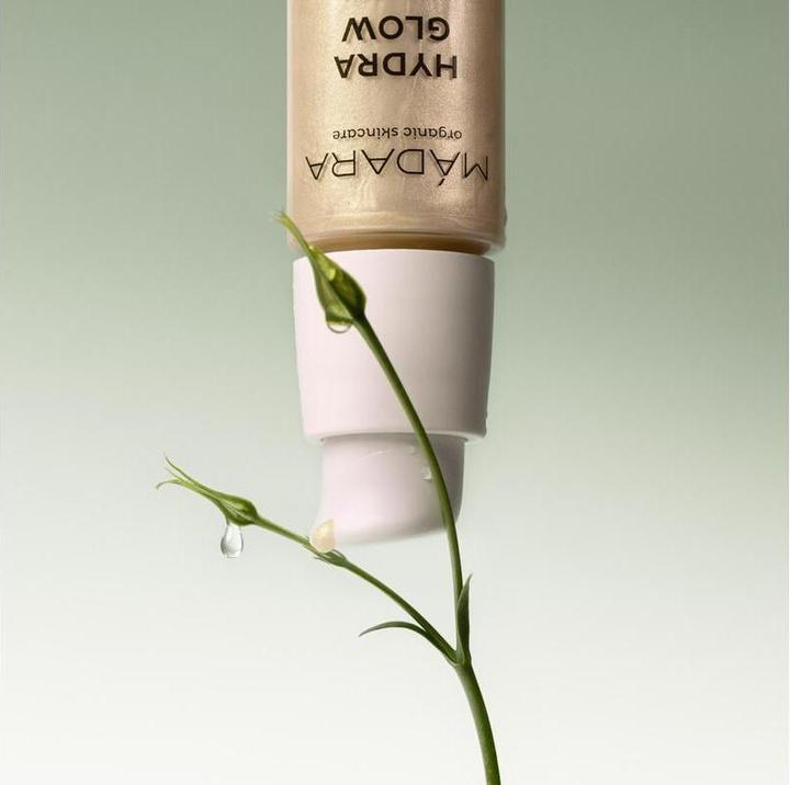 Actual product image Madara Hydra Glow Hyaluron Peptide Serum (30 ml)