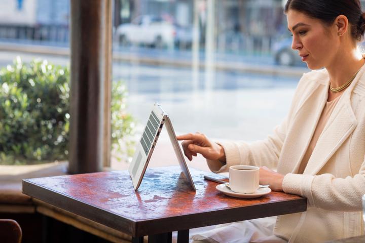 Produktbild HP EliteBook x360 (13.30", Intel Core i7-7600U, 16 GB, 512 GB, CH)