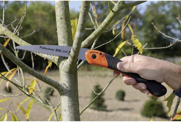 Actual product image Bahco Folding pruning saw with 2-component handle for hard and dry wood, 7 tpi, 7 1/2"