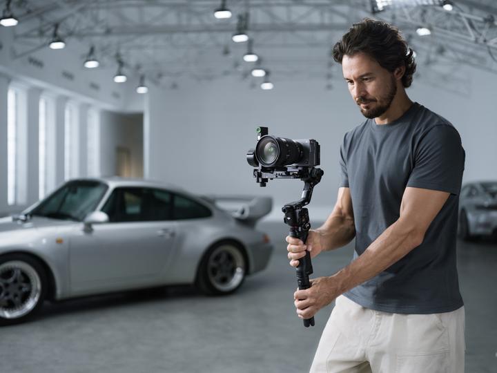 Image du produit DJI RS 5 (Appareil photo à objectif interchangeable, Appareil photo reflex, 3 kg)