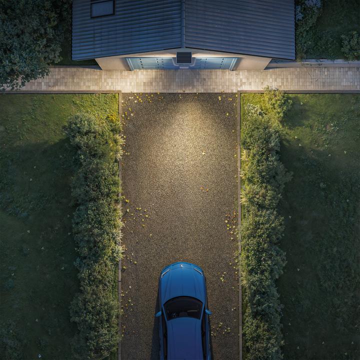 Actual product image Philips Outdoor Ultra-Efficient Solar Zyren (4000 lm, IP65)