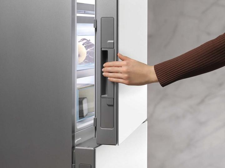 Actual product image Miele KFN 4898 AD (362 l)