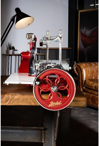 Actual product image Berkel Volano P15 red/gold slicer