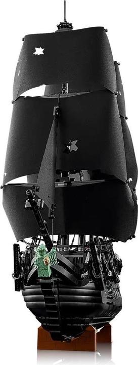 Produktbild LEGO Captain Jack Sparrows Piratenschiff (10365, LEGO Icons)