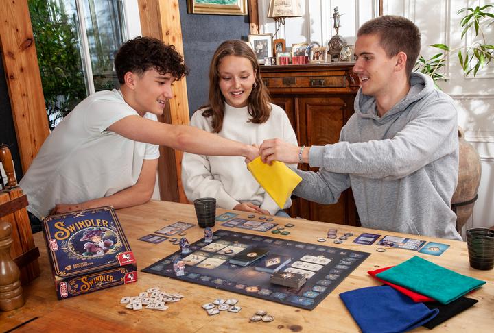 Produktbild Pegasus Swindler (Deutsch, 2 - 4 Spieler)