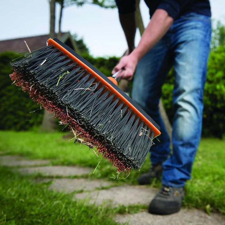 Produktbild Fiskars Strassenbesen (1 Stk.)