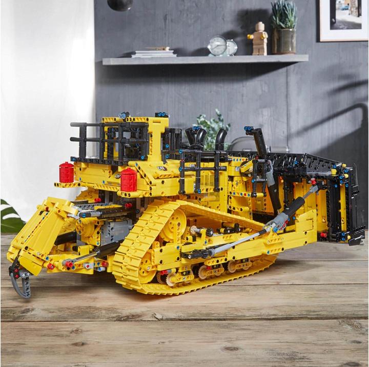 Produktbild LEGO Cat D11 Bulldozer (42131, LEGO Technic)