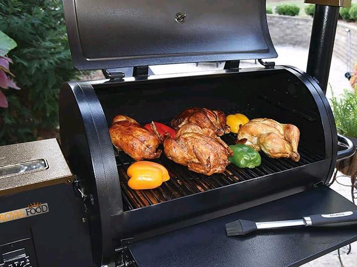 Actual product image Royal Food RFPB 2870 Pellet grill with stainless steel grill grate Cooking surface 65x42 cm