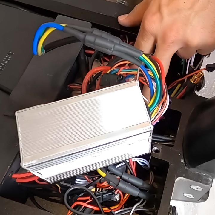 Actual product image Mini Motor Controller Vorne