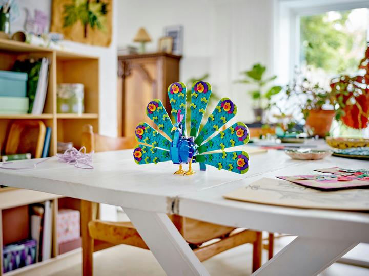 Actual product image LEGO Creator Exotic Peacock
