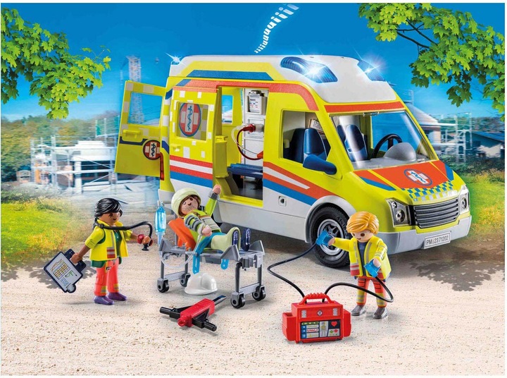 Actual product image Playmobil 71202 Ambulance with light and sound (71202, Playmobil City Life)