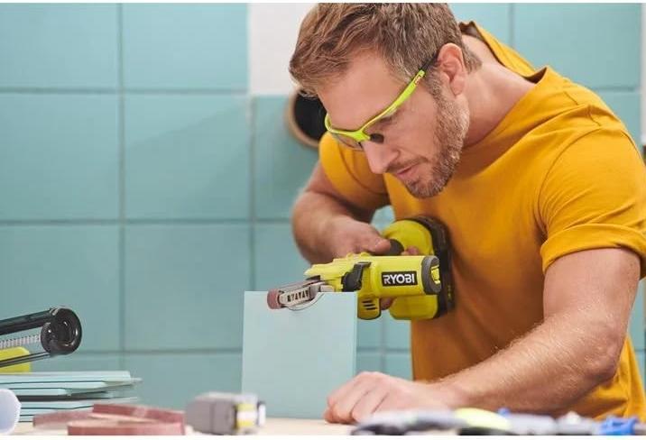 Actual product image Ryobi Cordless belt sander R18PF-0 18V (without battery and charger) 13x457mm (Belt sanders)