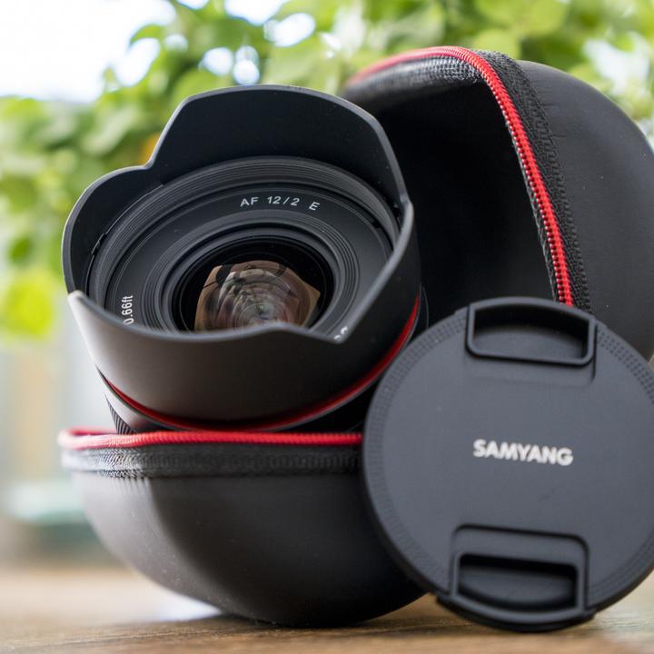 Produktbild Samyang AF 12mm f/2.0 Sony E (Sony E, APS-C / DX)