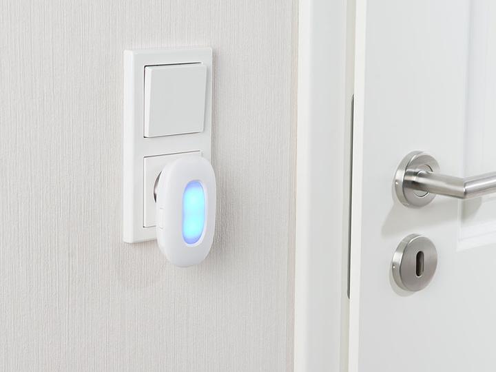 Produktbild CasaControl Steckdosen-Funk-Klingel mit optischem Signal, 15 Melodien, 50 m, IP54 (Funk)