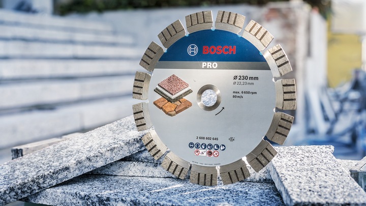 Produktbild Bosch Professional Zubehör PRO Stone Diamanttrennscheibe, 150 x 22,23 mm