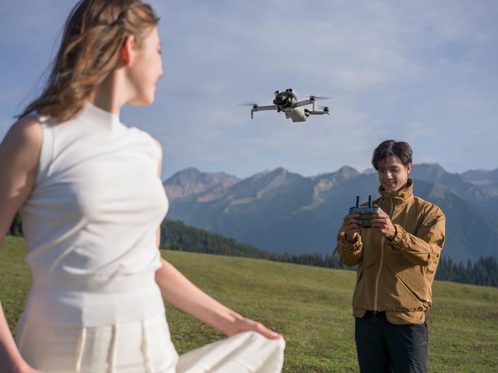Actual product image DJI Mini 5 Pro Fly More Combo (DJI RC2) (36 min, 249.90 g, 50 Mpx)