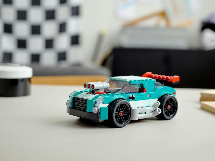 Immagine prodotto LEGO Corridore su strada (31127, LEGO Creator 3-in-1)
